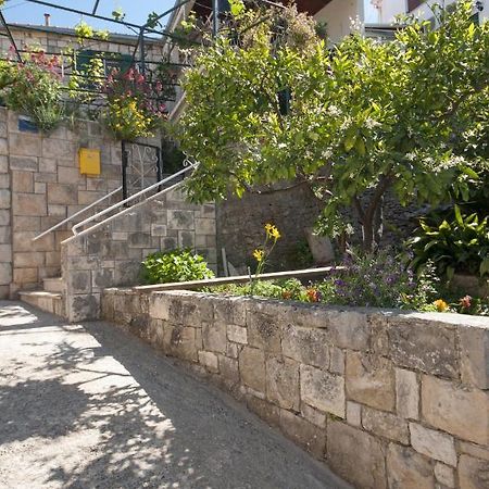 Apartments Gorana Сплитска Екстериор снимка