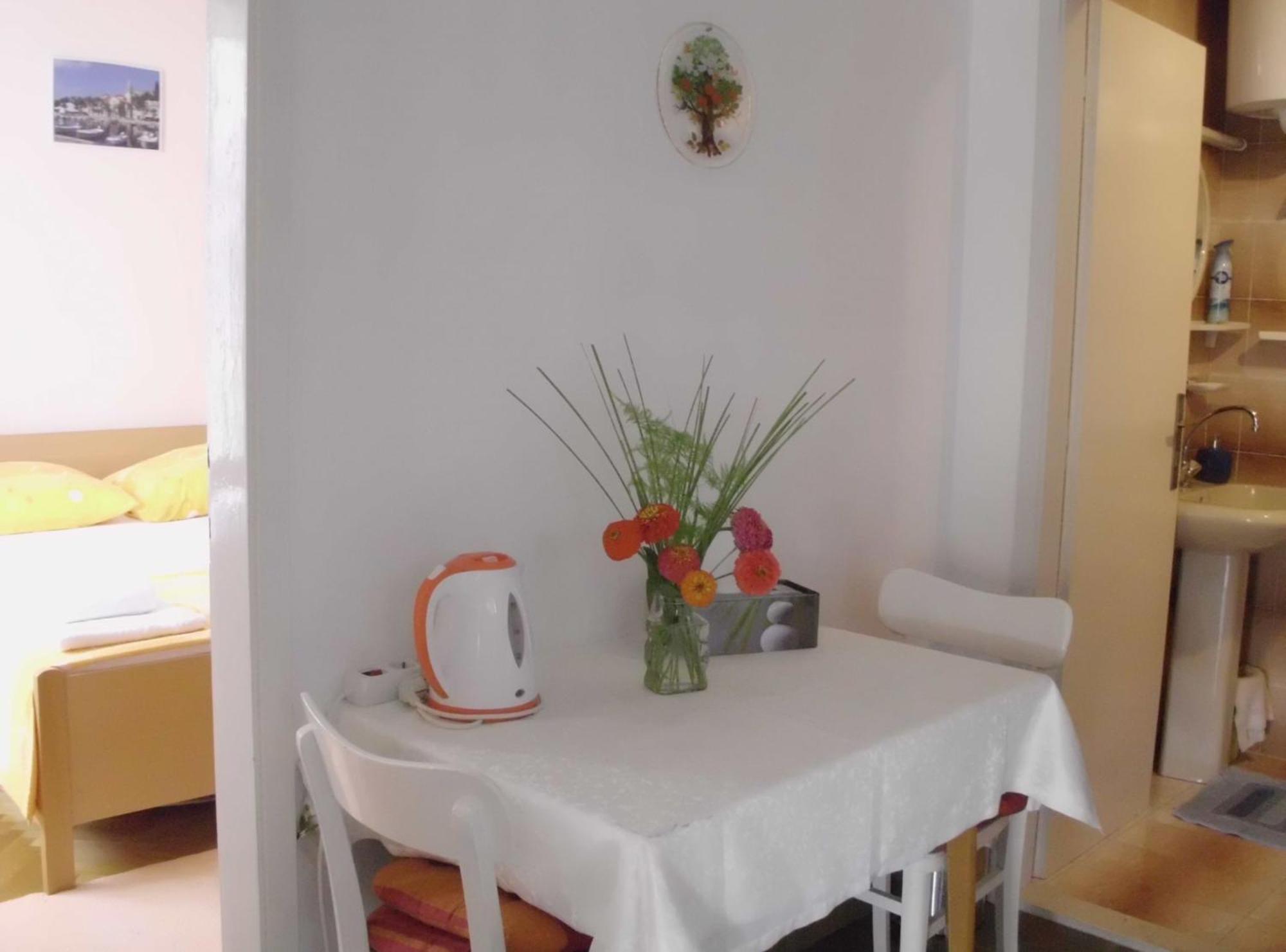 Apartments Gorana Сплитска Екстериор снимка