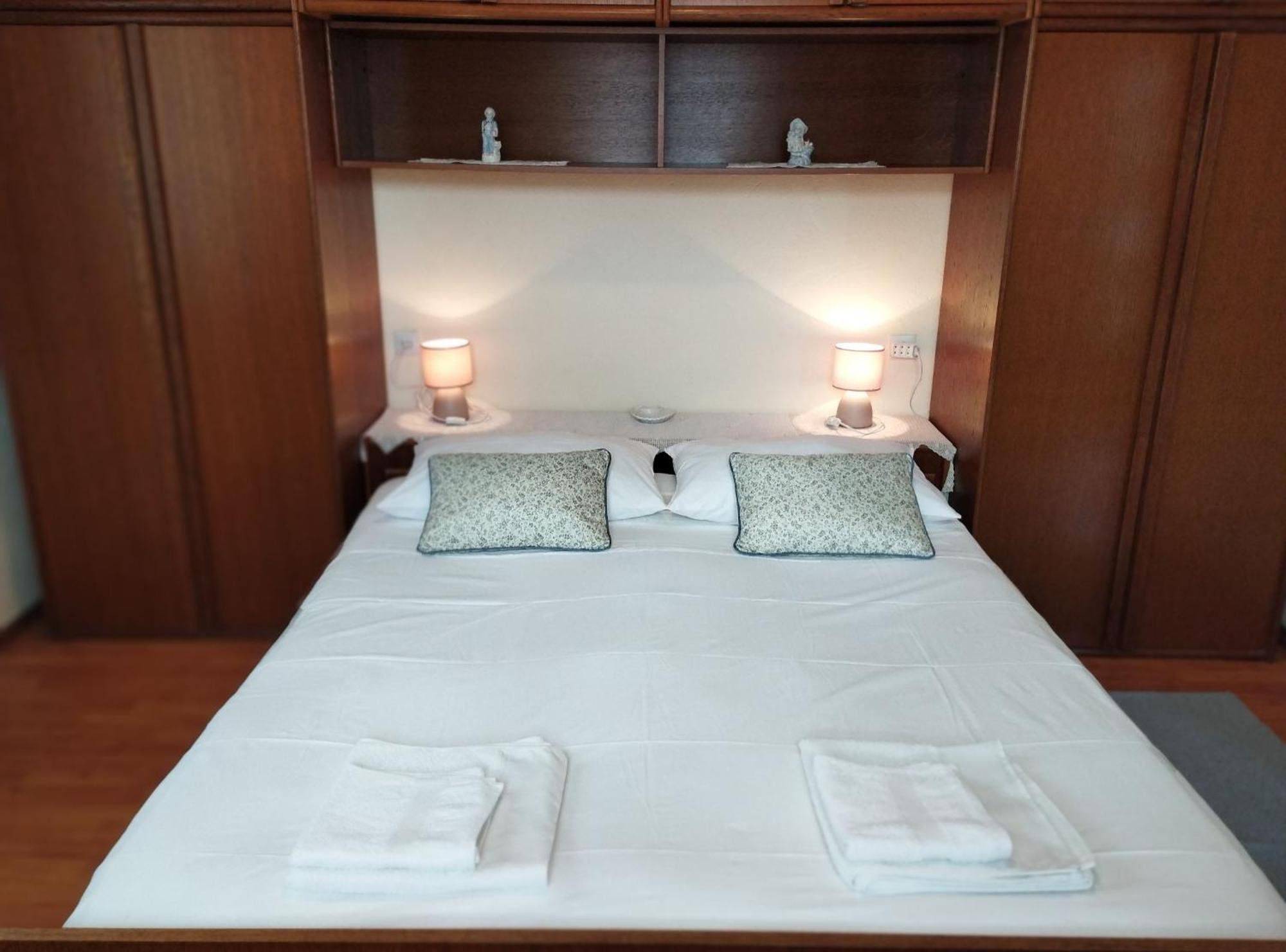 Apartments Gorana Сплитска Екстериор снимка